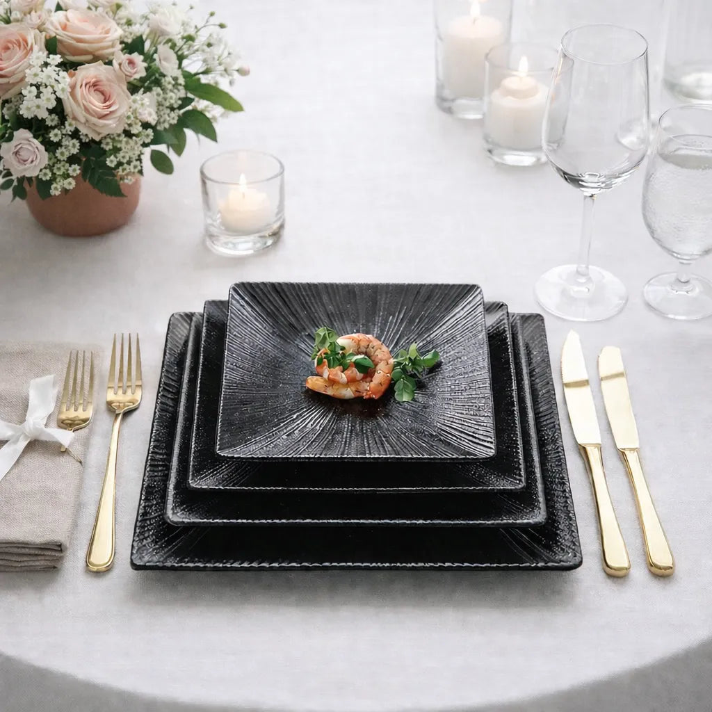 Assiette Carrée Noire en Mélamine