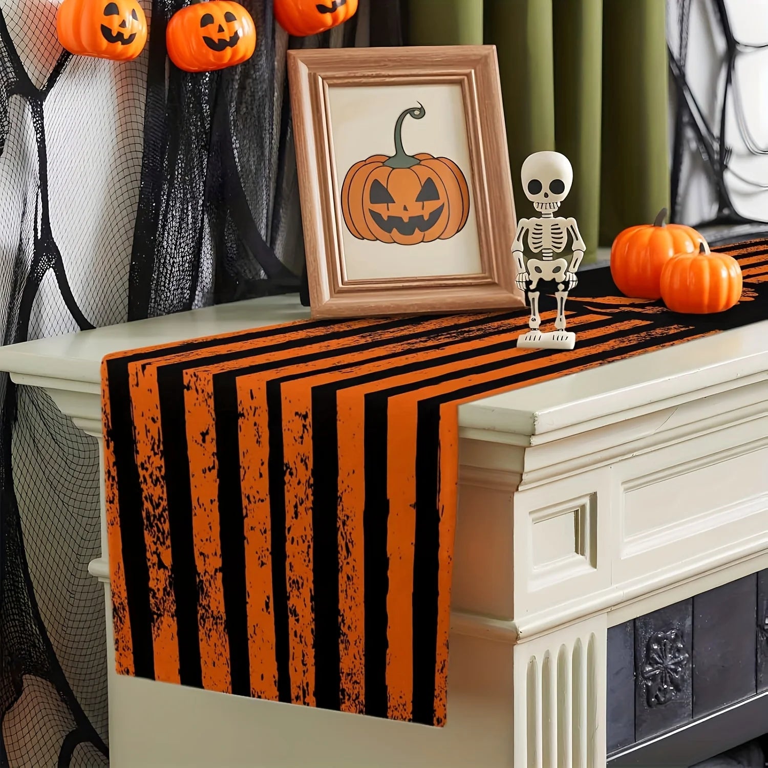 Chemin de Table Effrayant Orange et Noir Chic