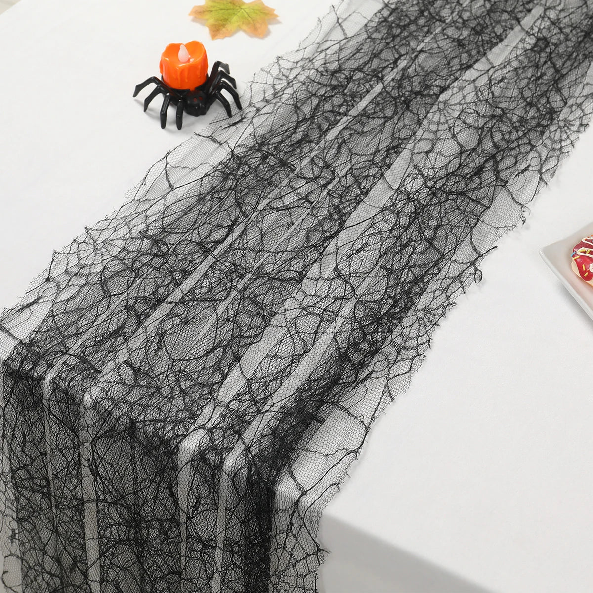 Chemin de Table en Dentelle Noire stylé