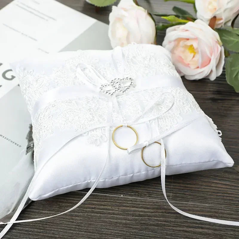 Coussin Alliance Blanc Elégant