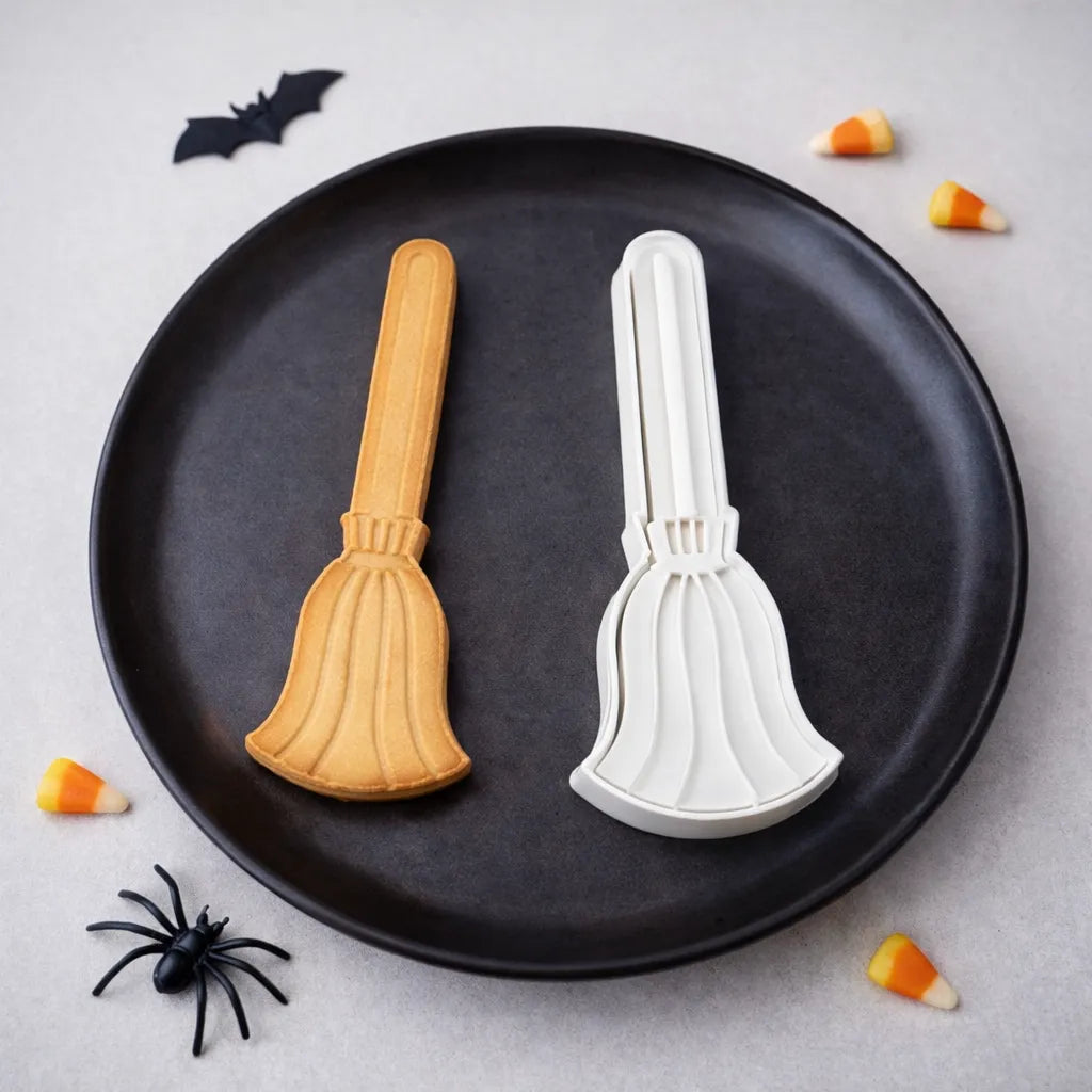 Emporte-Pièce 3D Balai Halloween