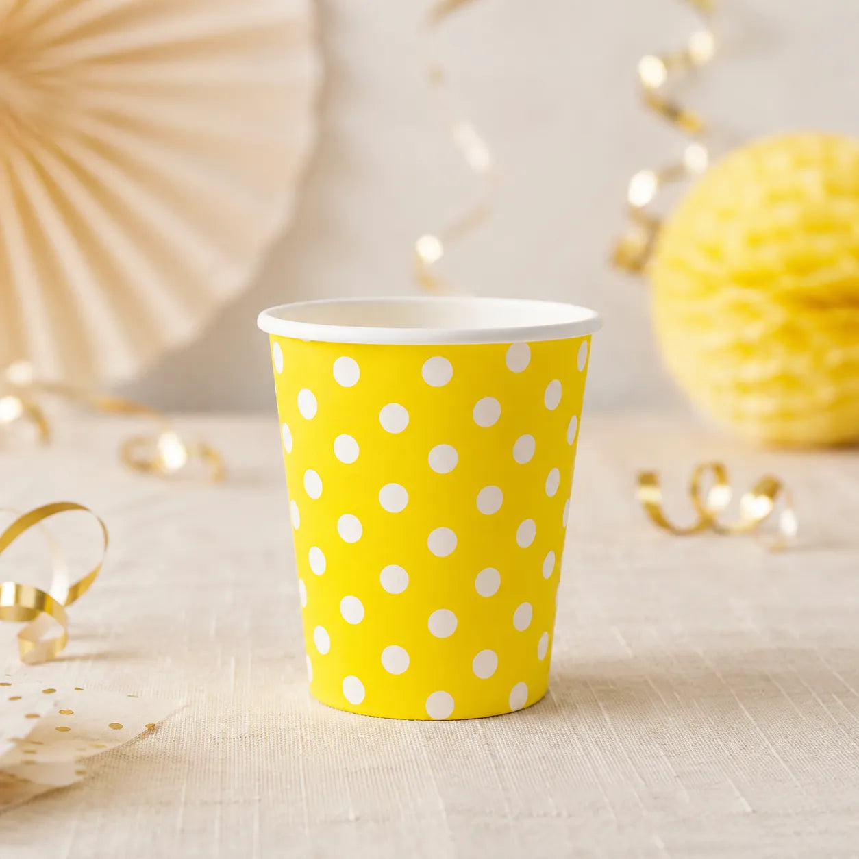 Gobelet Anniversaire à Pois Jaune Unique