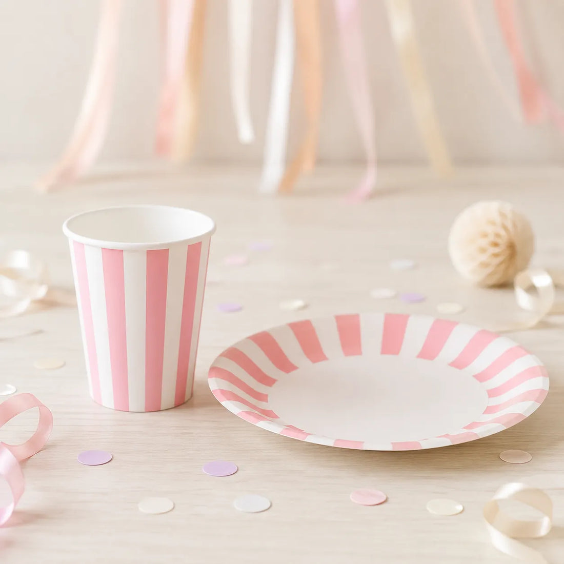 Gobelet Jetable Rayé Rose Pratique