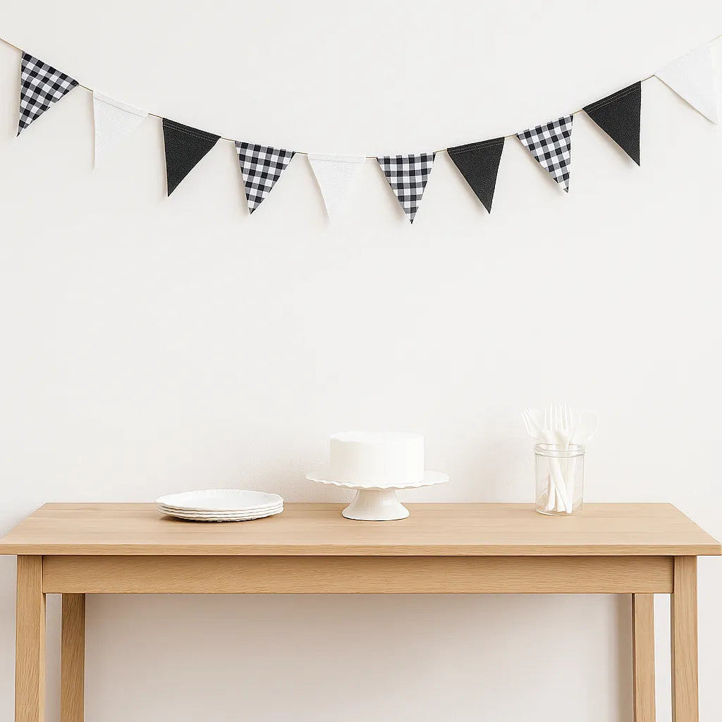 Guirlande Anniversaire Carreaux Noirs-blancs