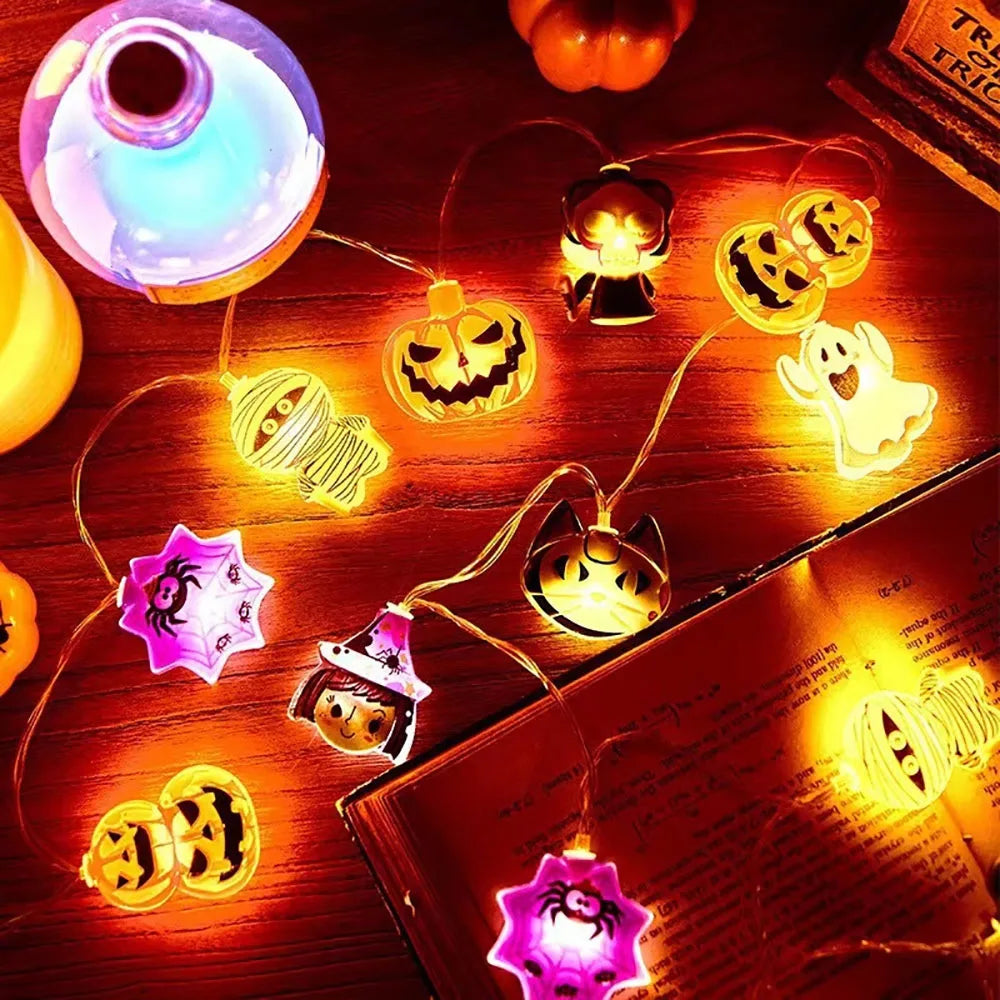 Guirlande lumineuse à illustrations Halloween stylé