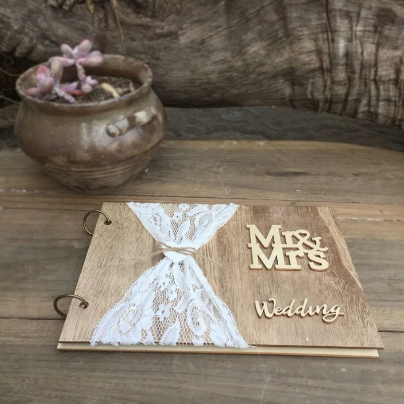Livre d’Or Mariage en Bois Clair