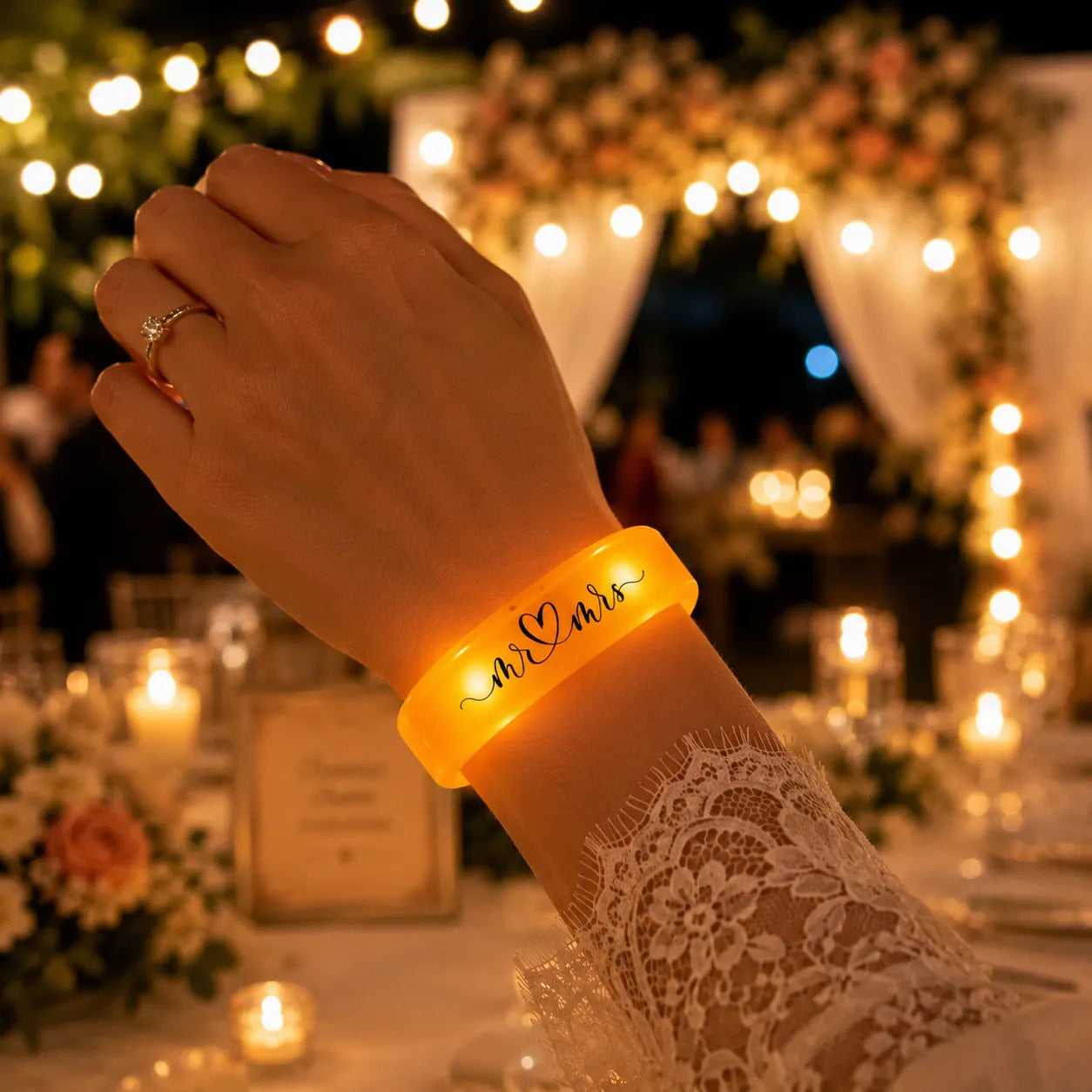 Lot de Bracelets Lumineux Oranges Mr & Mrs classe