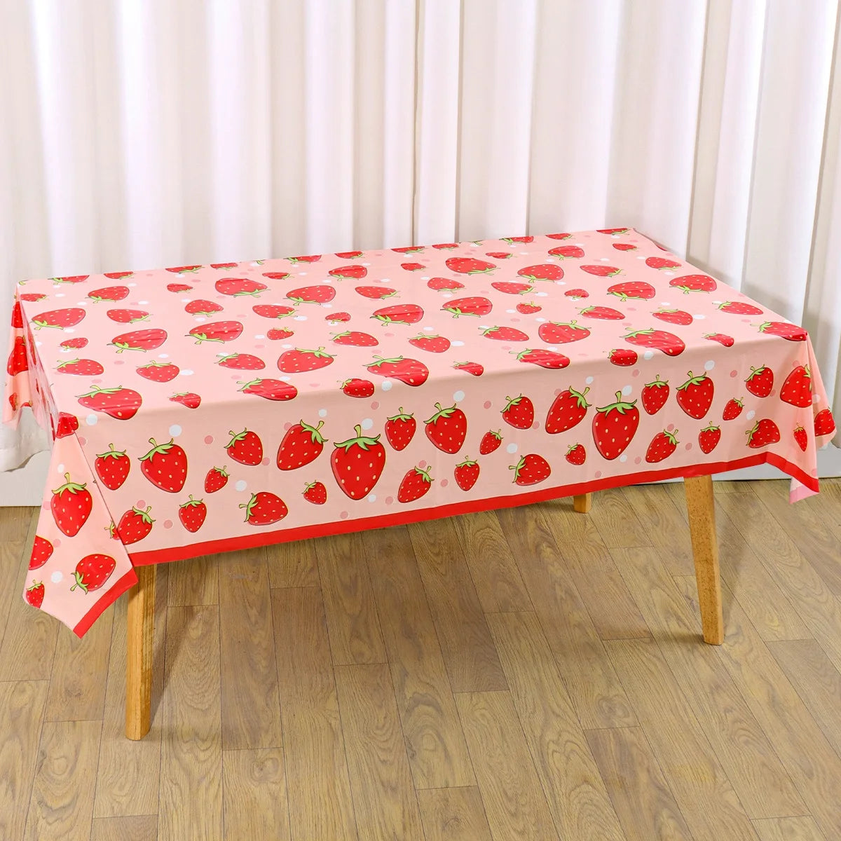 Nappe Anniversaire Fraise