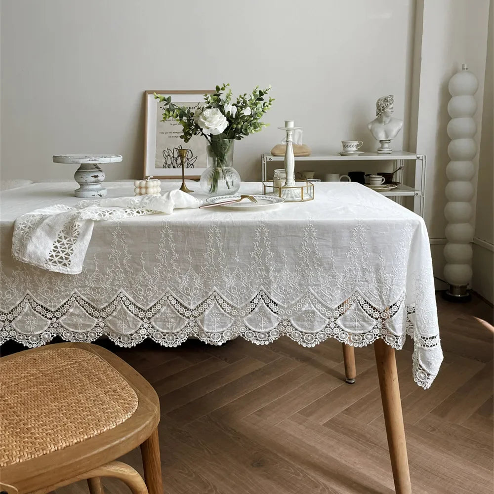 Nappe Mariage Brodée en Coton Unique