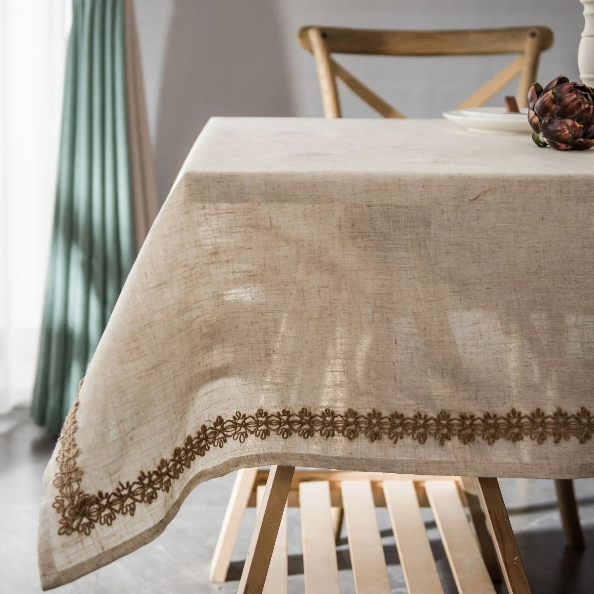 Nappe Minimaliste en Lin Unique
