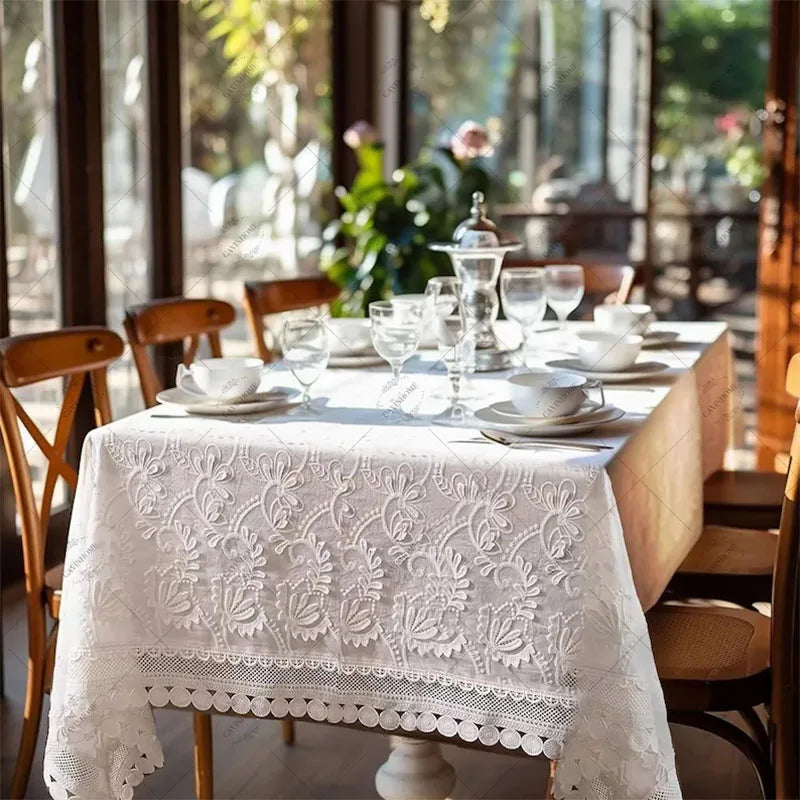 Nappe de Luxe Brodée Mariage Belle