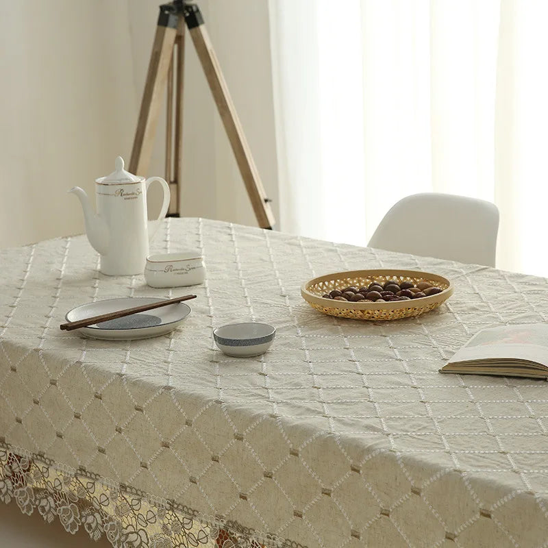 Nappe de Table Mariage Brodée Unique