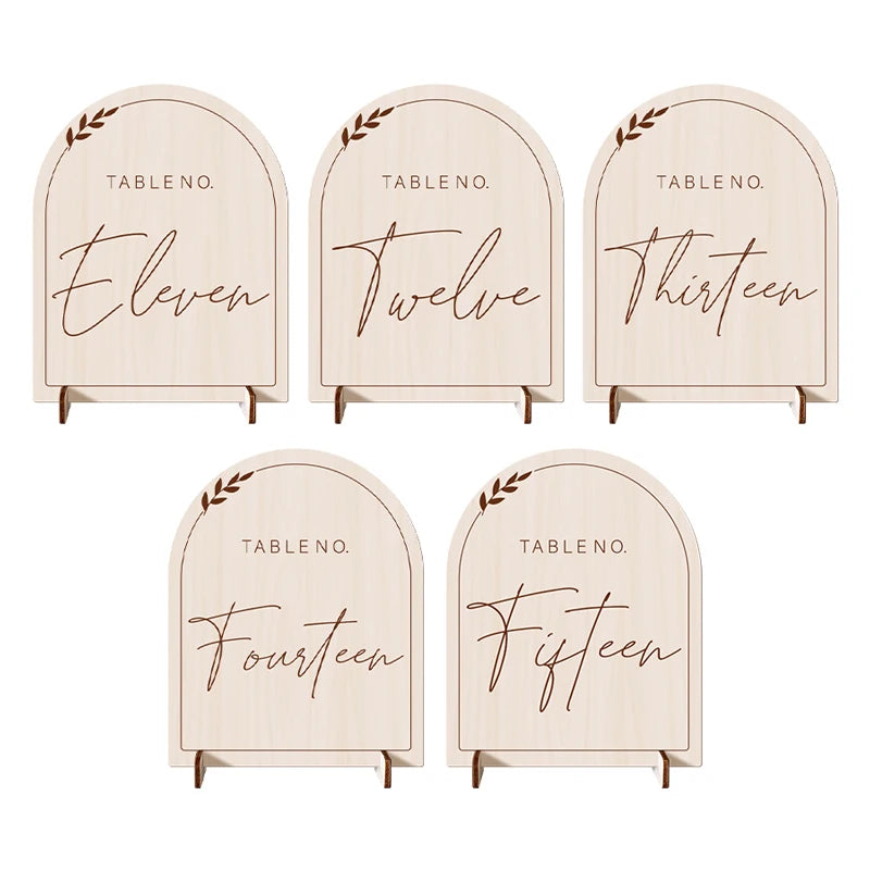 Numéro de Table Arc en Bois Soignée