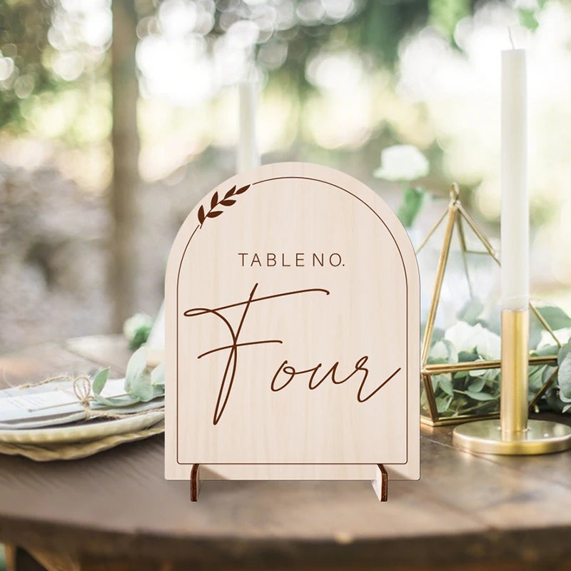 Numéro de Table Arc en Bois Stylé