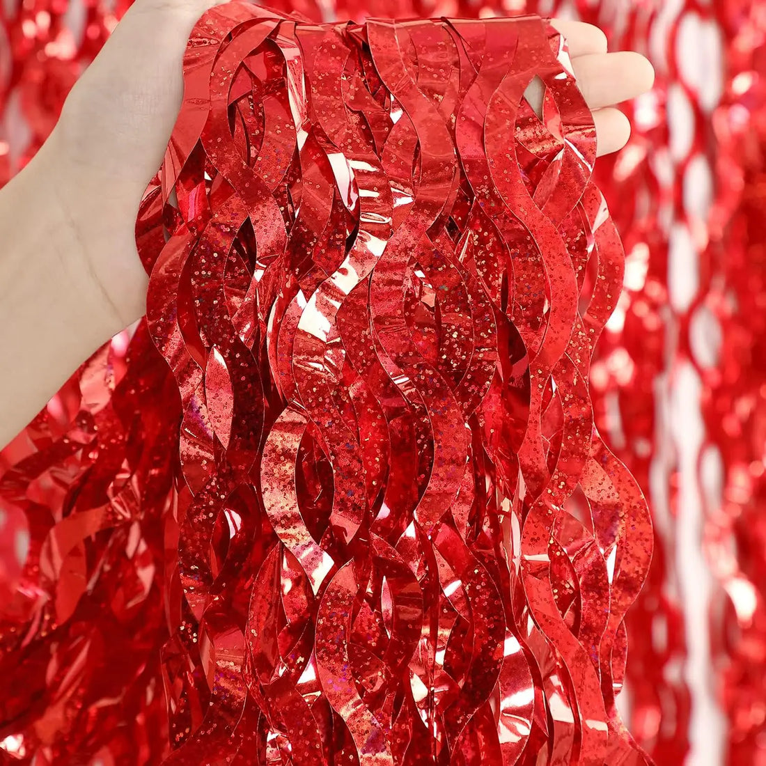 Rideau Rouge à Franges Ondulés Festive