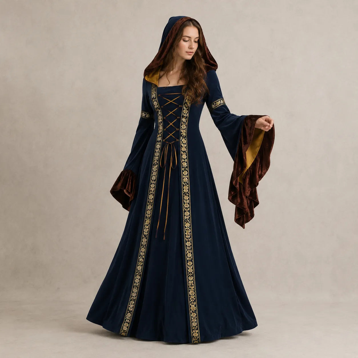 Robe Médiévale à Capuche Cool