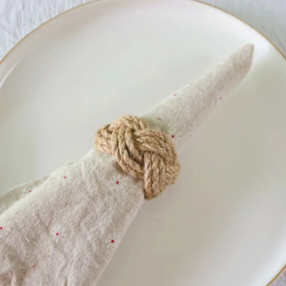Rond de Serviette en Jute Minimaliste Chic