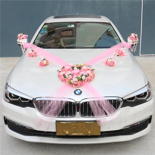 Set de Fleurs Roses Décoratives Voiture