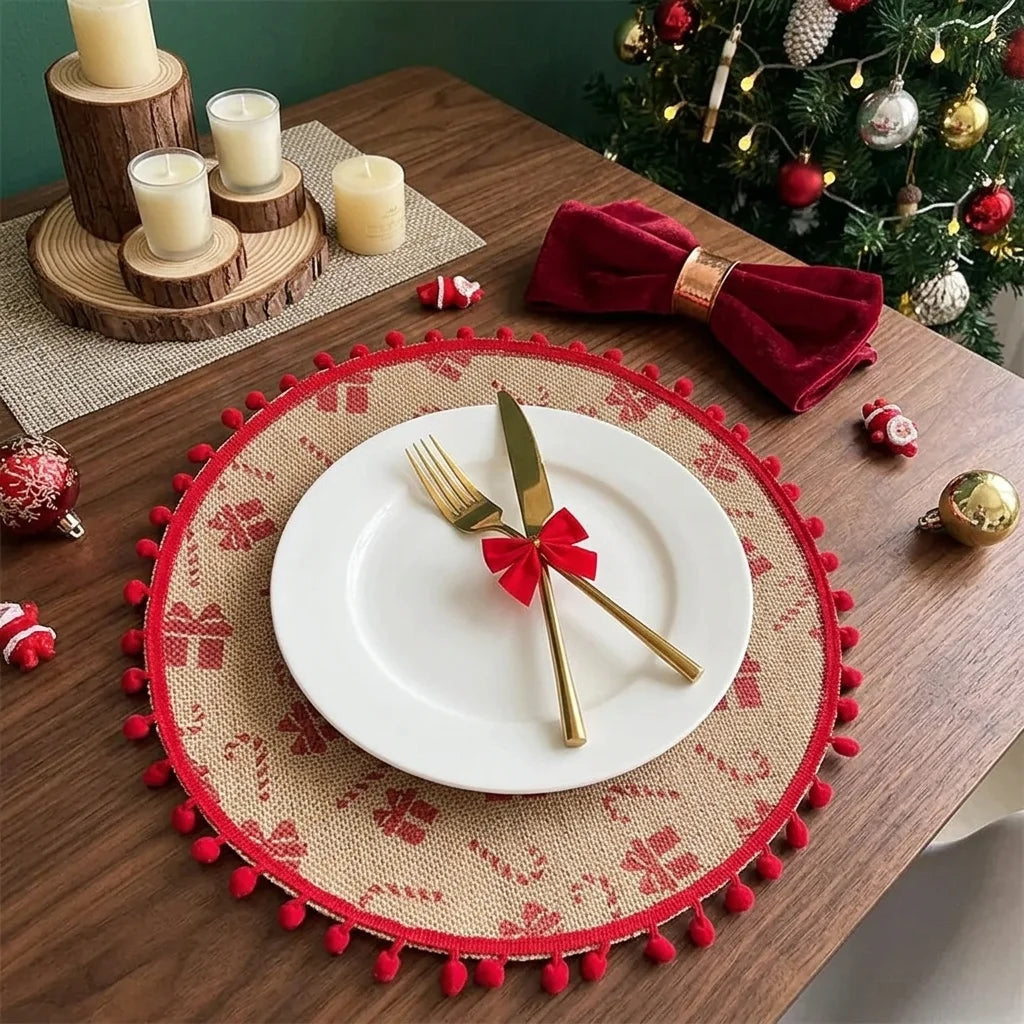 Set de Table Rond en Jute à Pompons élégant 