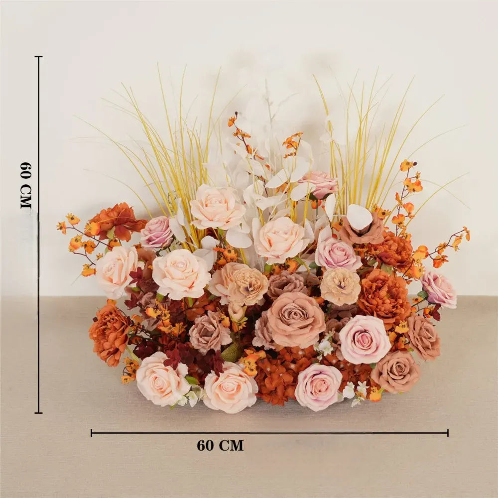 arrangement floral orange pour arche mariage élégante