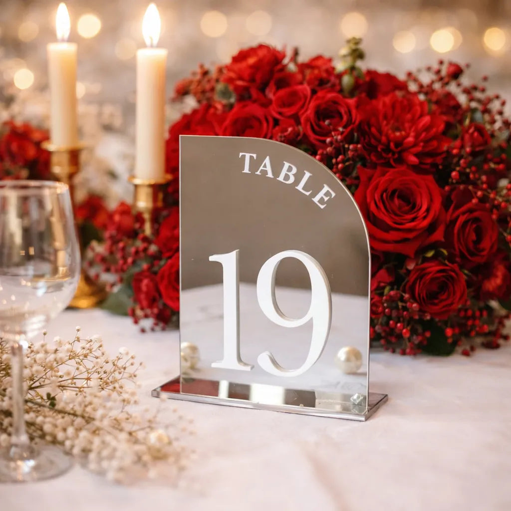 numéro de table miroir demi-arc mariage chic